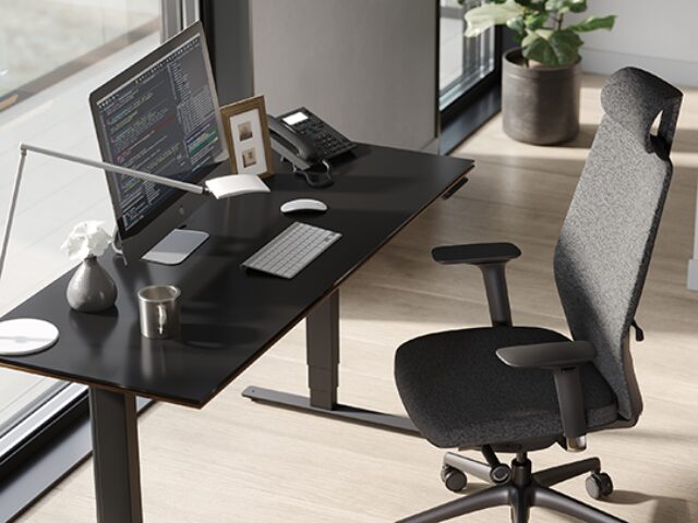 Sequel Lift Desk - F2 Furnishings